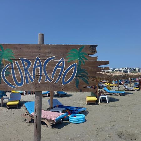 Appartamento Holiday Rezidence Kazeboo Beach Năvodari Esterno foto