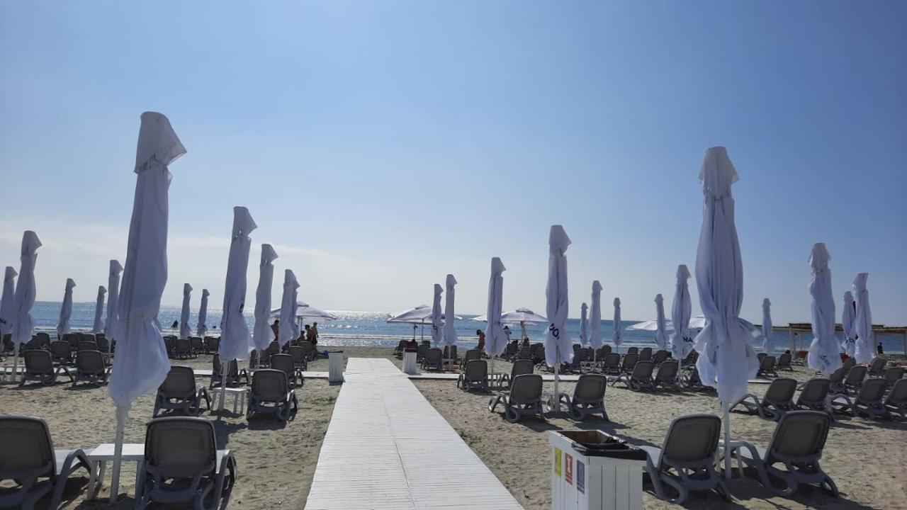 Appartamento Holiday Rezidence Kazeboo Beach Năvodari Esterno foto
